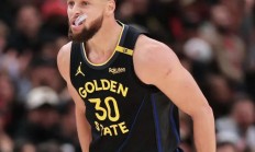 爱游戏官网网页版入口-包含勇士队无懈可击状态几近完美，季后赛势不可挡的词条