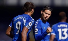 爱游戏官网网页版入口-莱切斯特城迎战切尔西，备受关注的实力对决的简单介绍