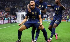 爱游戏体育直播-瑞典不敌斯洛伐克，欧预赛首轮败局