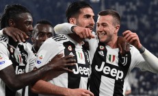 爱游戏官网入口-尤文图斯主场失利，争冠形势严峻