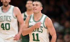 爱游戏官网-黄蜂主场不敌凯尔特人，遭遇失利