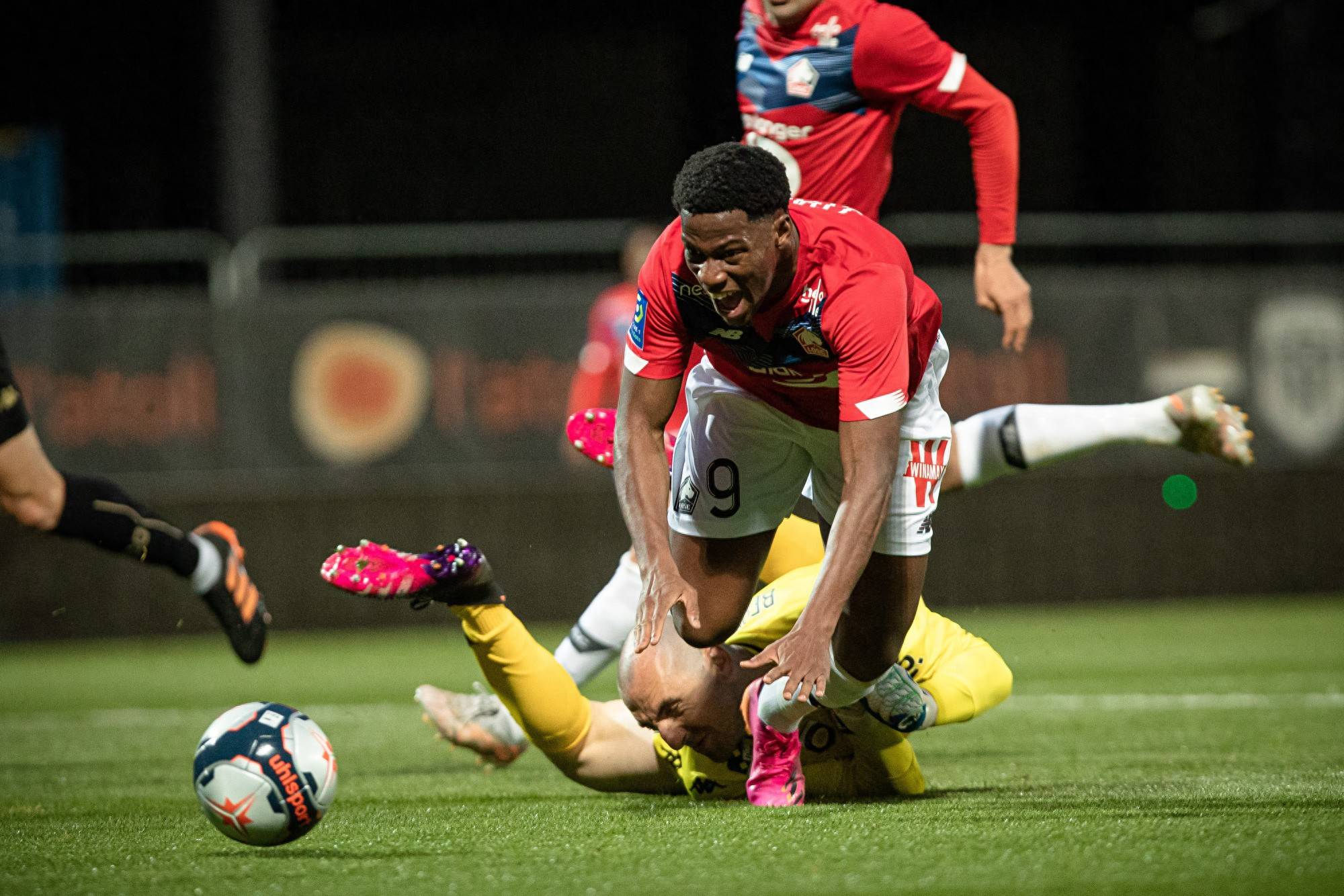 里尔主帅谈及战术调整，球队状态逐渐回暖的简单介绍