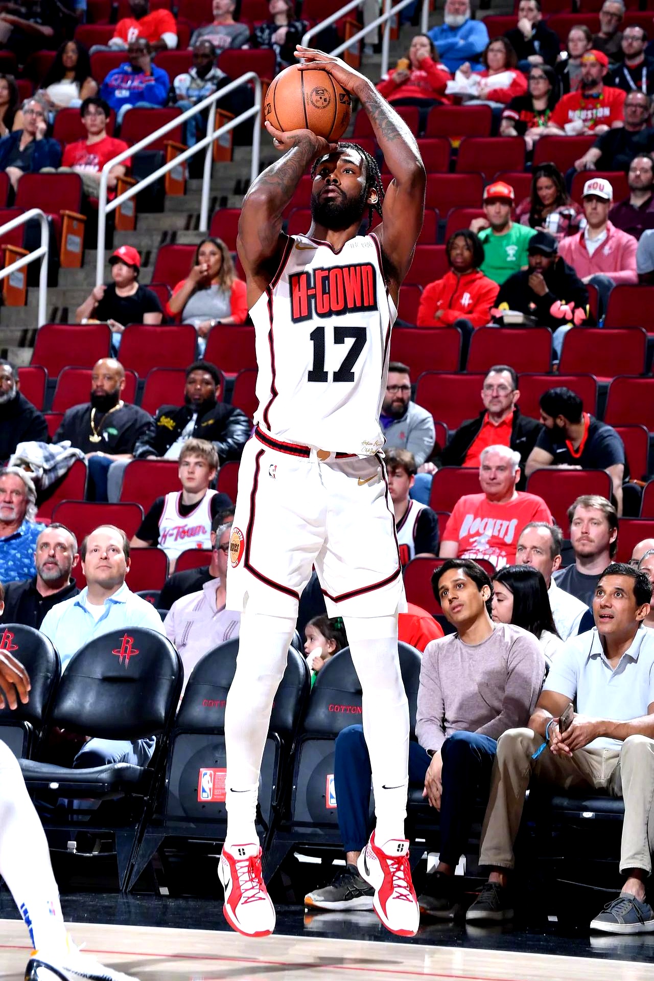 火箭队球员受伤连连,球队备战受干扰的简单介绍 火箭队球员受伤连连,球队备战受干扰的简单介绍