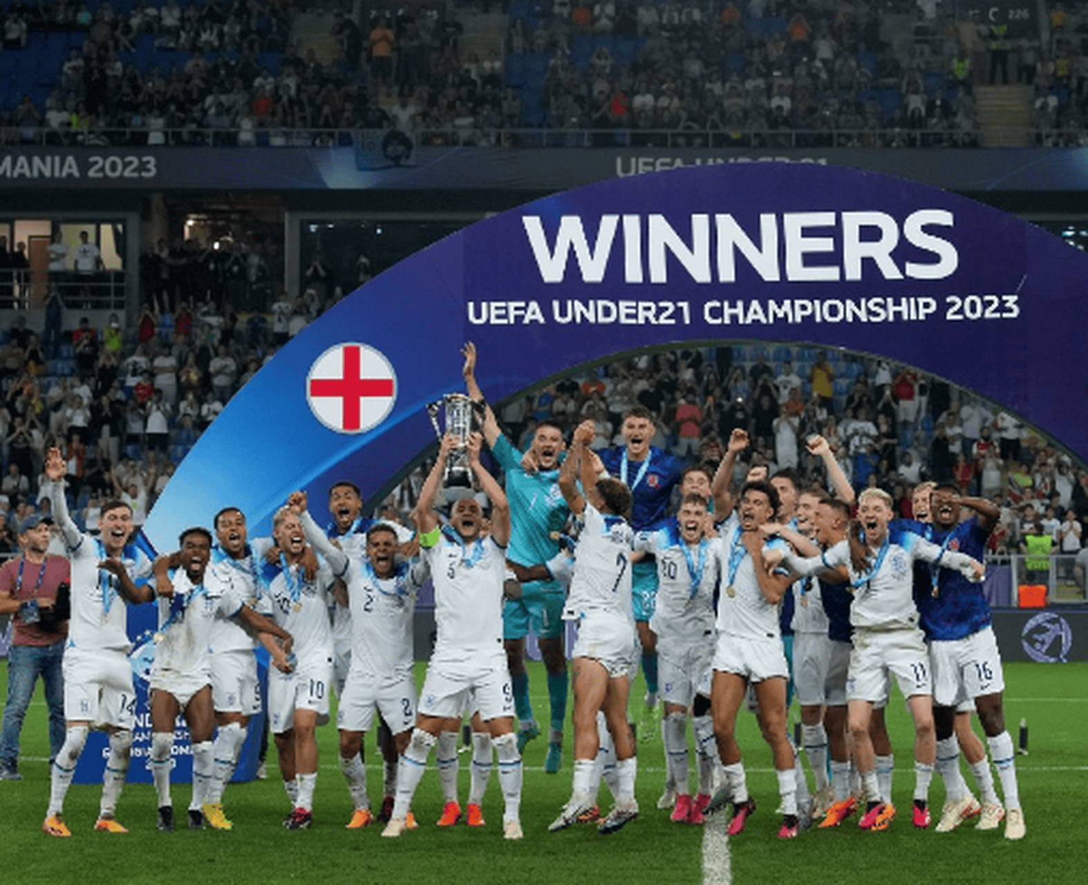 包含劲爆对决：欧洲足球赛场激情四射！的词条