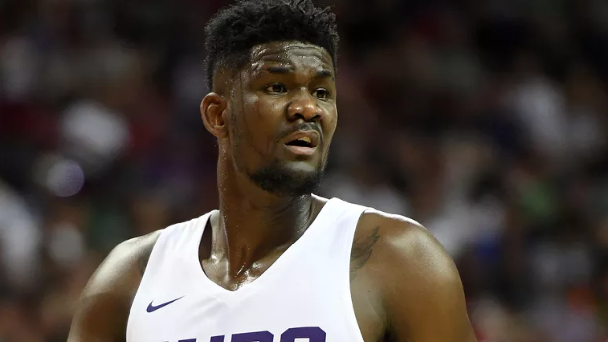 包含球队签下新秀天才，备受期待未来发展的词条