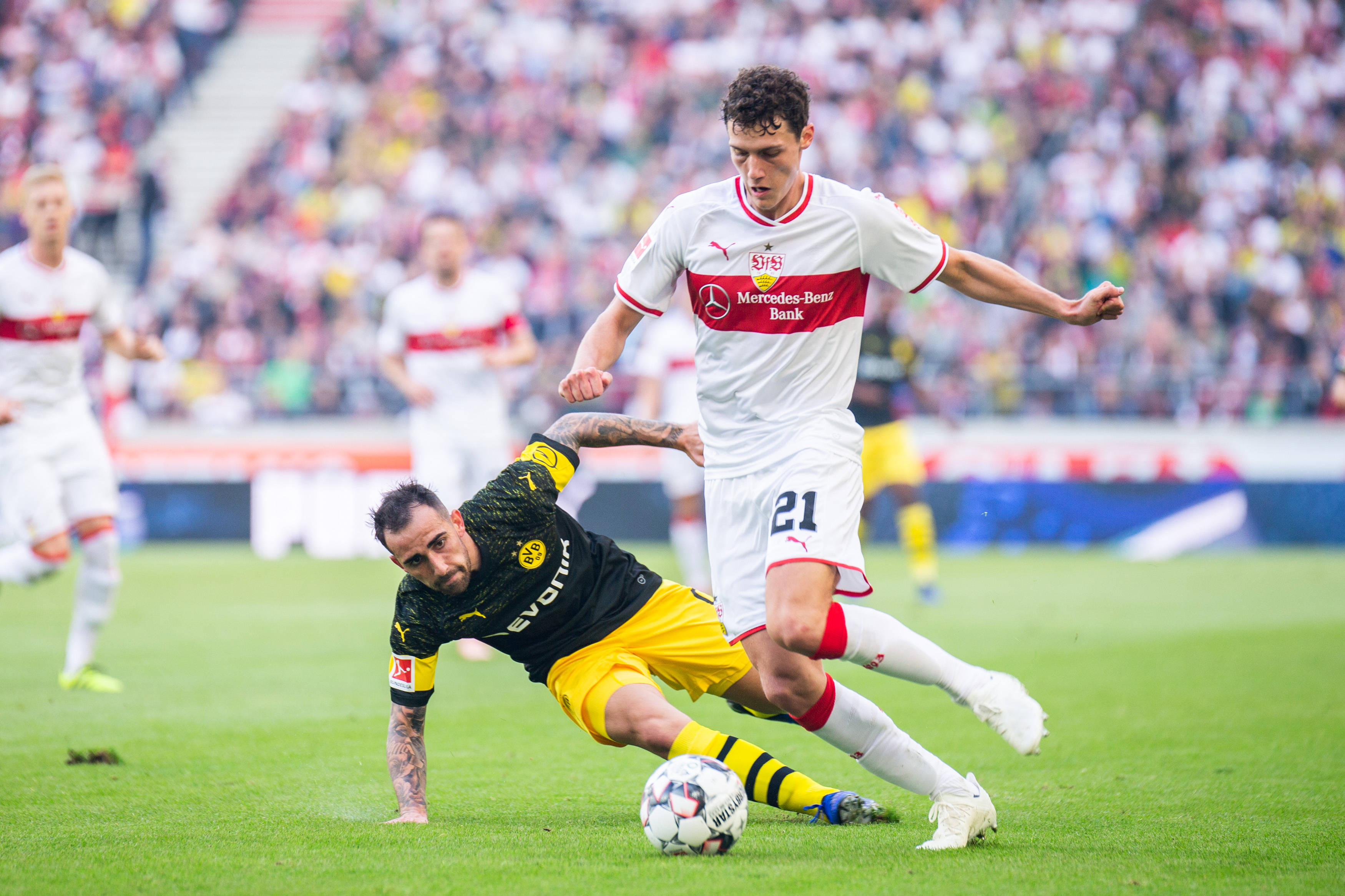 斯图加特队防线失守，遭遇连败局面