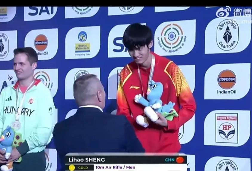 关于昨晚比赛惊险刺激，场场都是绝对巨头对决的信息