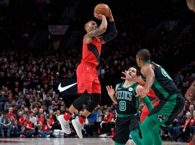 开拓者惨败爵士,客场吞下两连败 开拓者惨败爵士,客场吞下两连败