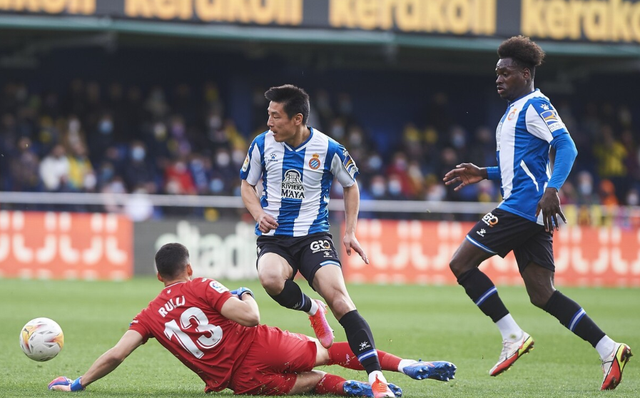 包含扭转逆境赢得掌声,场面一波三折惊心动魄的词条 包含扭转逆境赢得掌声,场面一波三折惊心动魄的词条