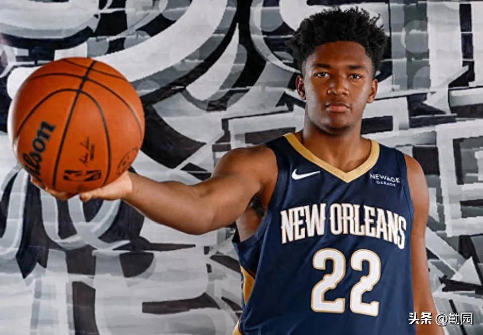 关注球队新秀的表现成为焦点 关注球队新秀的表现成为焦点