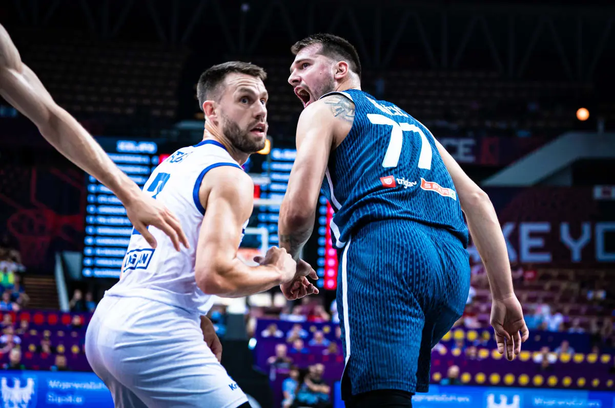 关于斯洛文尼亚队在比赛中战平对手,晋级悬念的信息 关于斯洛文尼亚队在比赛中战平对手,晋级悬念的信息